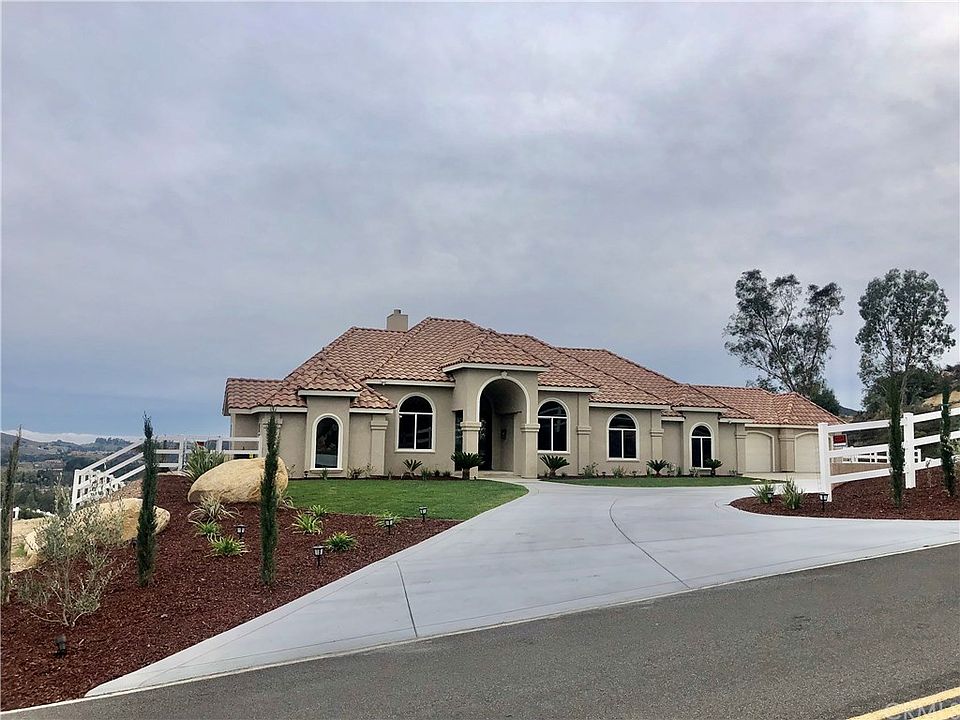 1st image of 39092 Vista Del Bosque