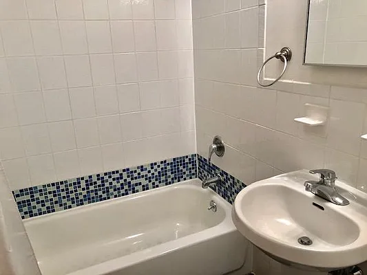 Rented by Bank Neary | media 41