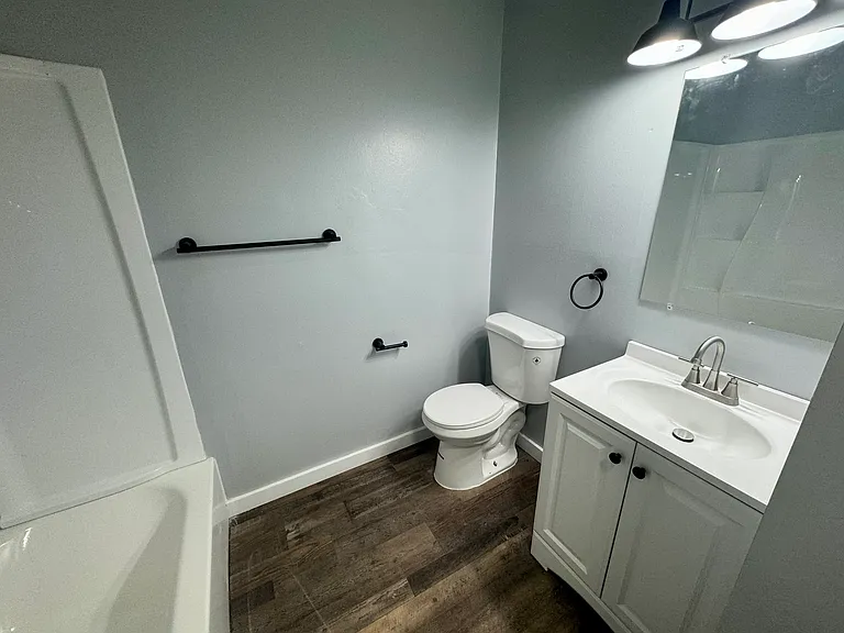 The Flats at Wilmington Pike — Photo 9