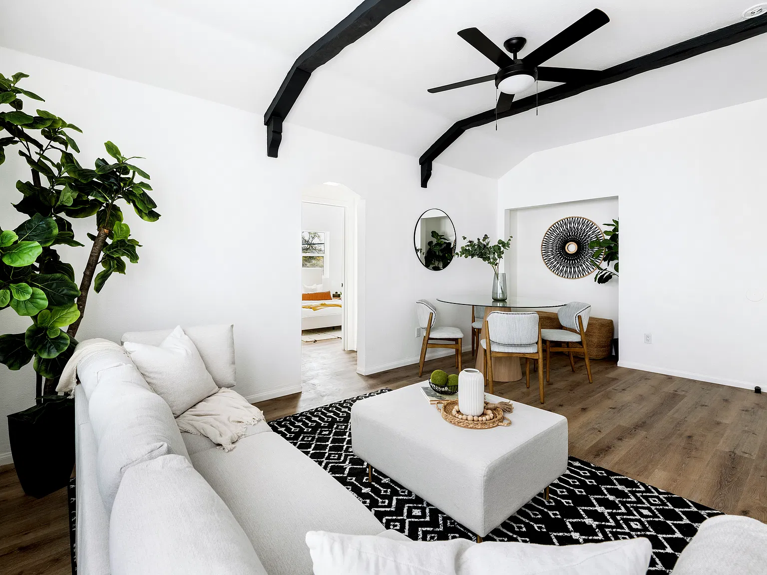 1 bed, 650 sqft, $2,325 — Photo 3