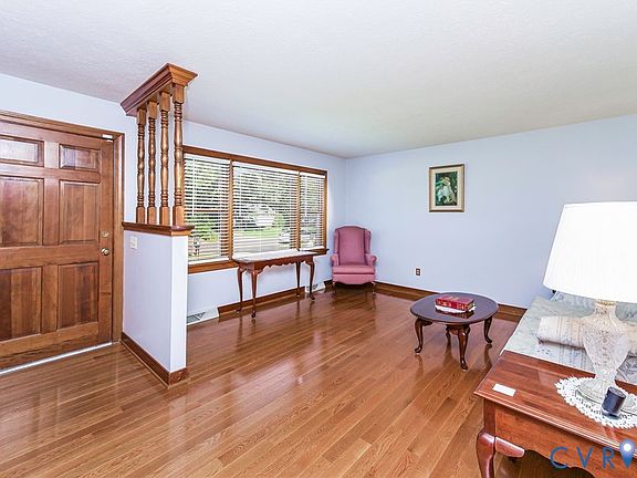 3rd image of 8291 Briarthorn Ct