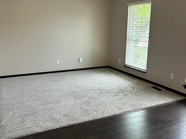 4030 Woodridge Dr #4030 — Photo 2
