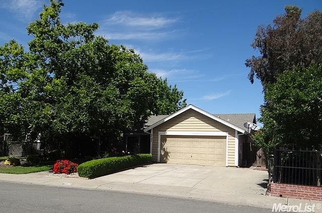 1st image of 3191 Doroteo Way