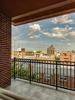 Rented by Bouklis Group | media 12