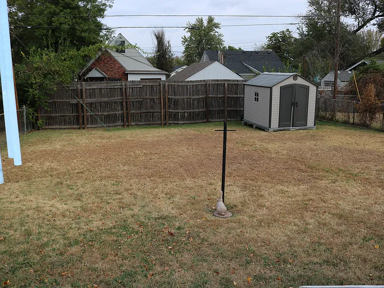 2833 E 1st Pl — Photo 5