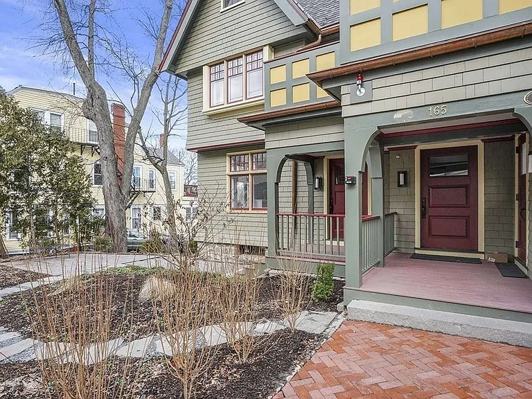 165 Winthrop Rd #D — Photo 7