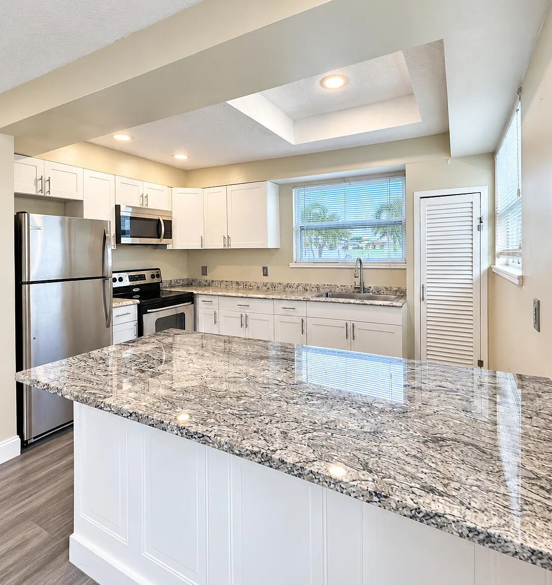 1 bed, 1.0 bath, 400 sqft, $1,750 — Photo 4