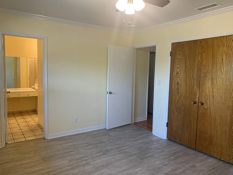 2023 Karen St — Photo 23