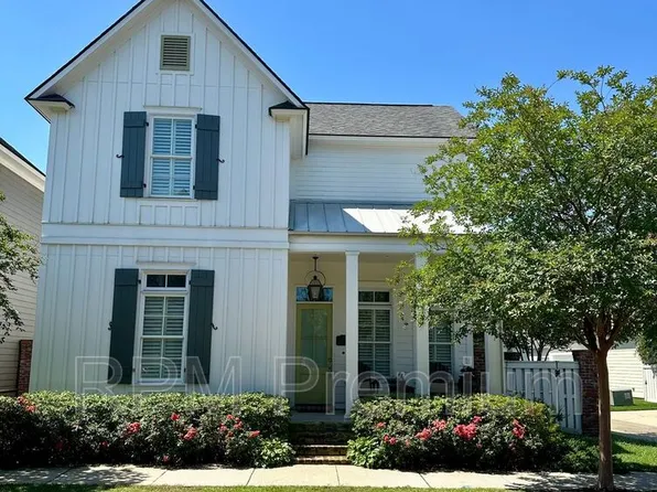 1142 Memorial Sq, Zachary, LA 70791