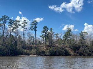 206 Riversedge Dr, Winton, NC 27986