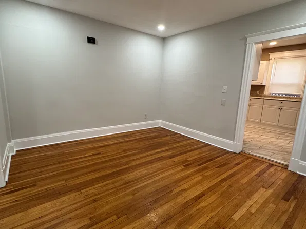 26 Hanover St APT 1, Lynn, MA 01902