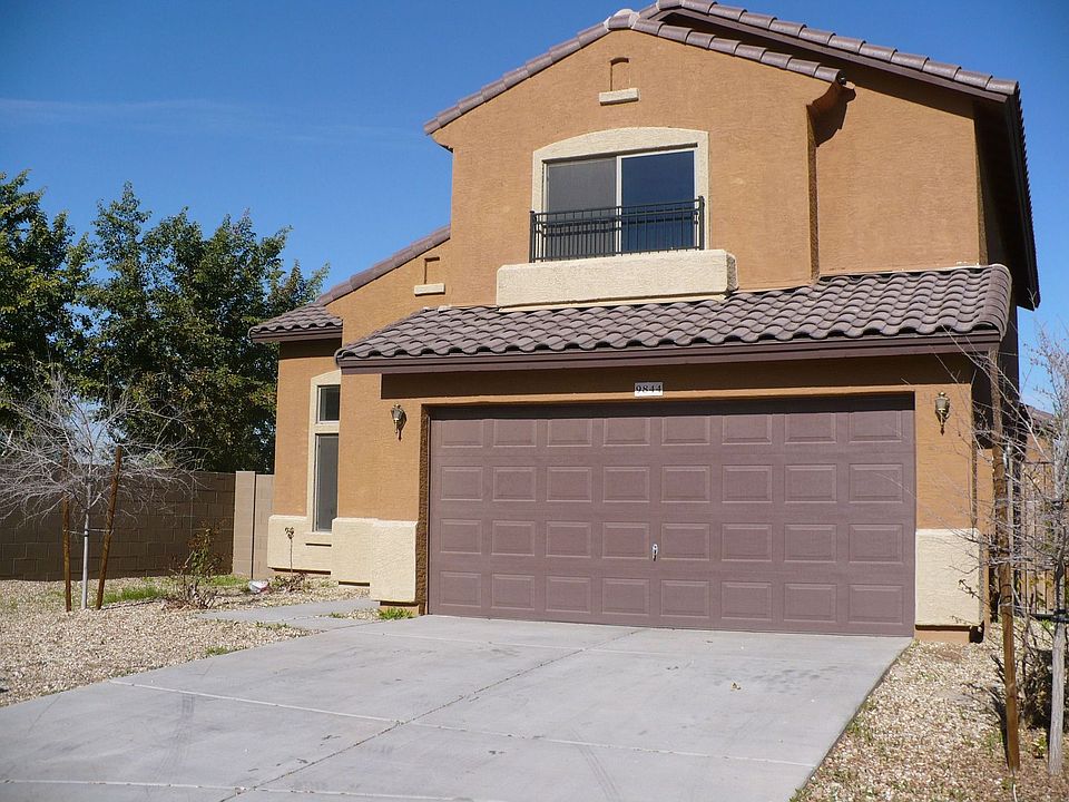 9844 W Pioneer