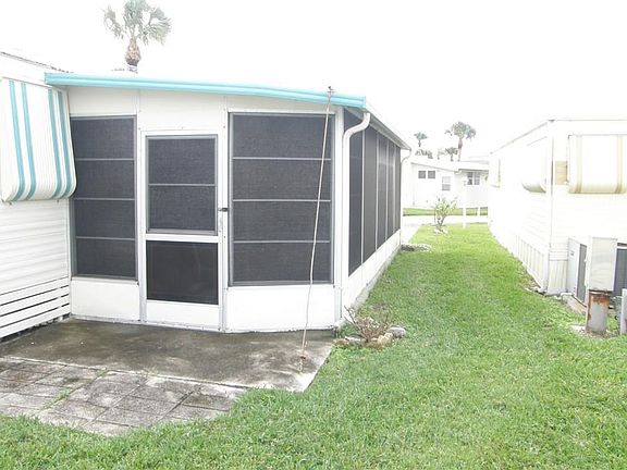 5th image of 923 Nettles Blvd