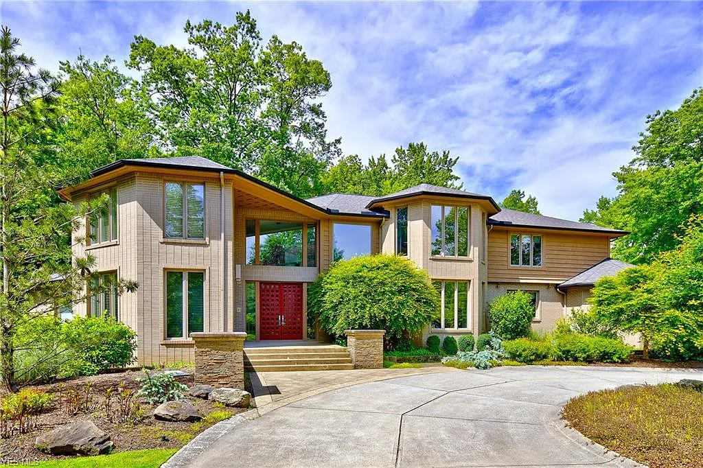 105 W Juniper Ln photo 1