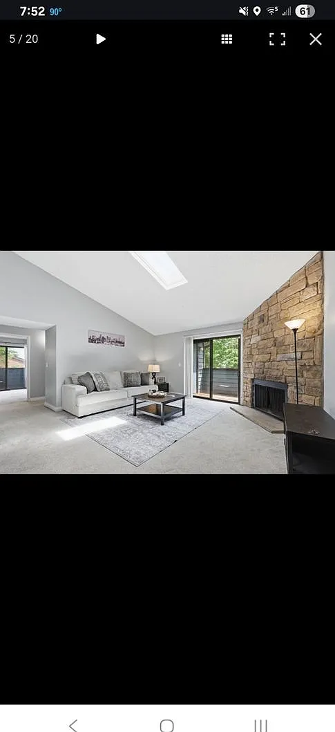 Charming 2BR Condo in Aurora — Photo 2