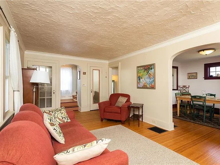 122 Holcroft Rd — Photo 10