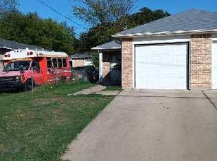 2011 Danner St, Fort Worth, TX 76105
