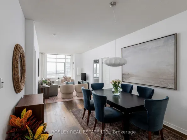 80 Mill St #1002, Toronto, ON M5A 4T3