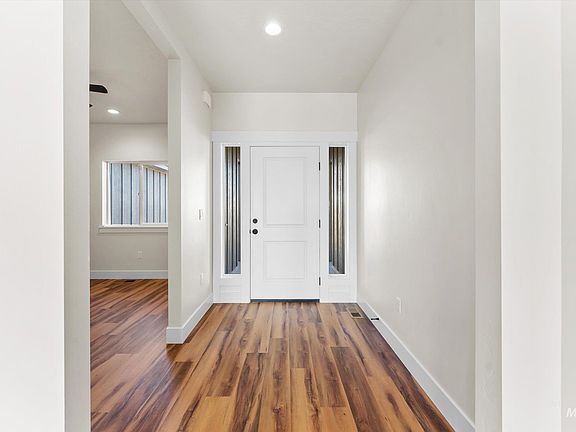 4th image of 1705 Ruth Ln