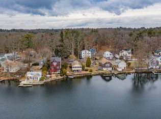 357 Forest Grove Ave, Wrentham, MA 02093