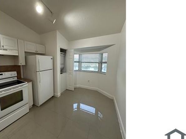 2921 SE 12th Rd UNIT 203