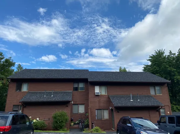 122 Village Heights Rd APT 11, Hinesburg, VT 05461