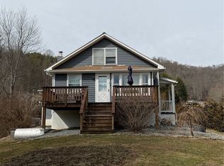 733 Clark Swift Rd, Vilas, NC 28692