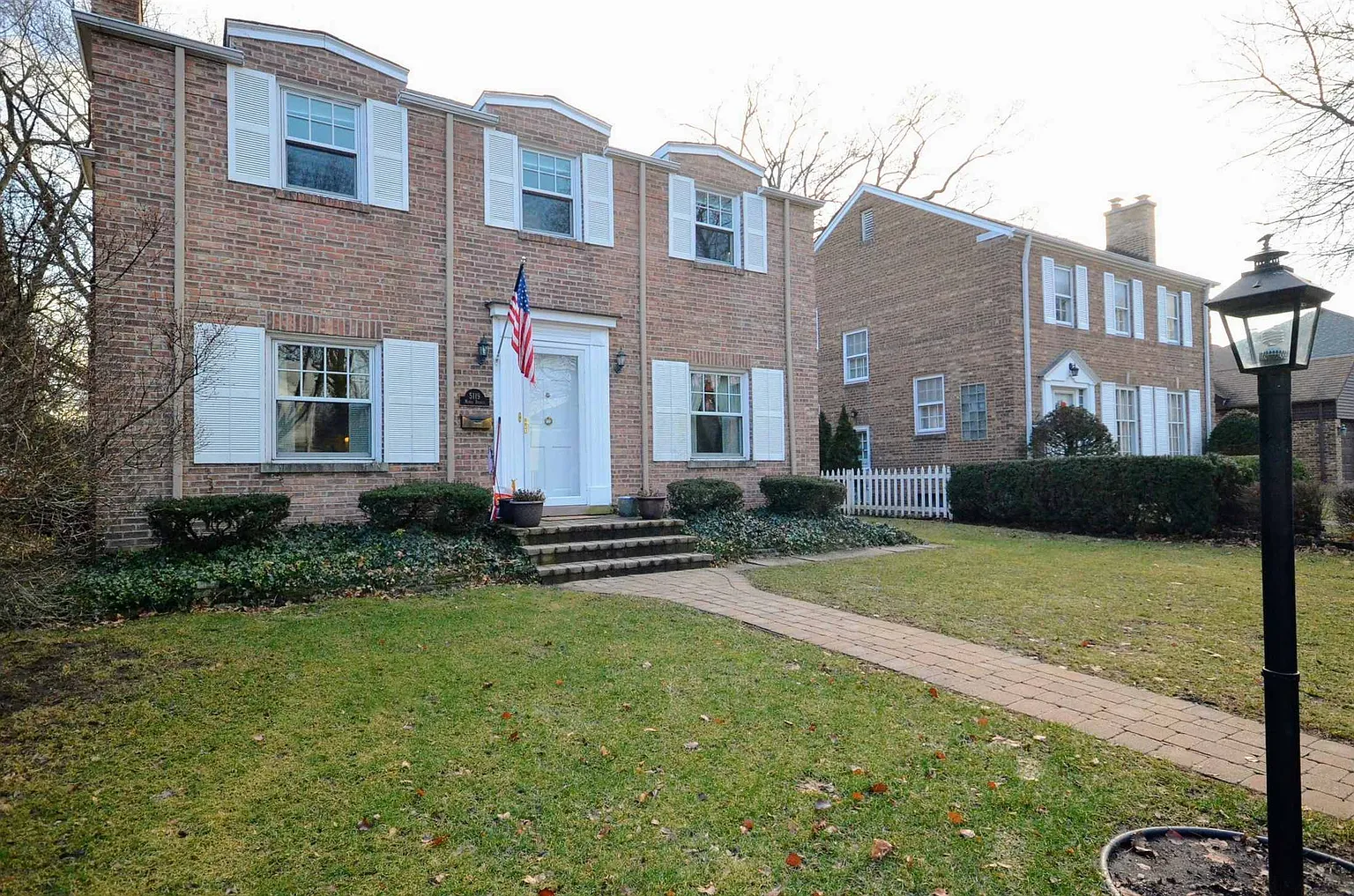 5119 Morse Ave photo 1