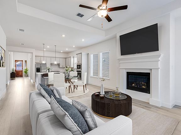 5th image of 111 Trillium St