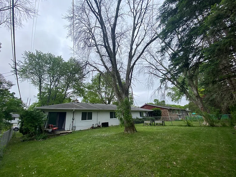 3102 Churchill Dr — Photo 23