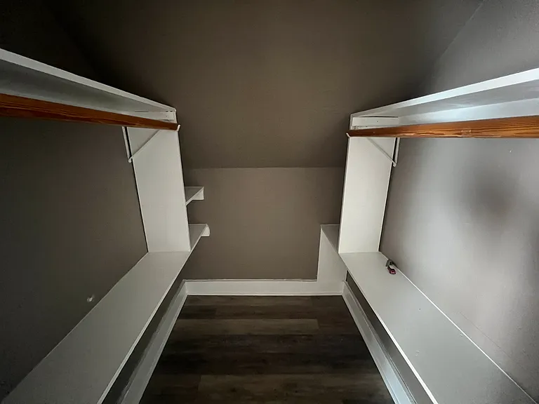 24 Gilford Ave #6B — Photo 7