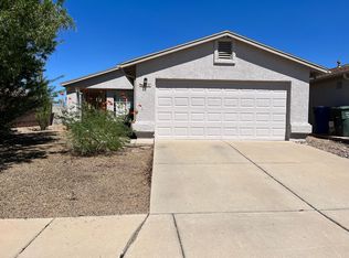 8837 E Apple Tree Dr, Tucson, AZ 85730