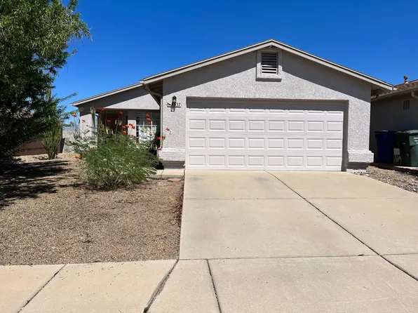 8837 E Apple Tree Dr, Tucson, AZ 85730