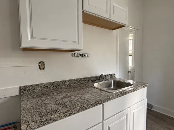 42 Clinton Ave #2, Pittsfield, MA 01201