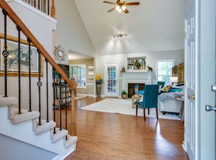 2323 Amber Glen Dr, Murfreesboro, TN 37128