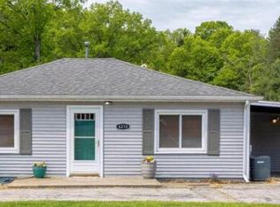 6210 Johnson Rd, Coloma, MI 49038