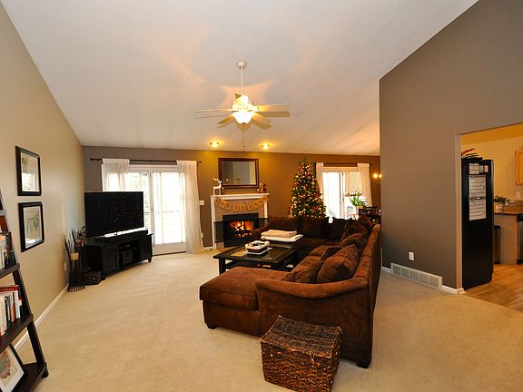 5th image of 5520 Wolf Run Dr