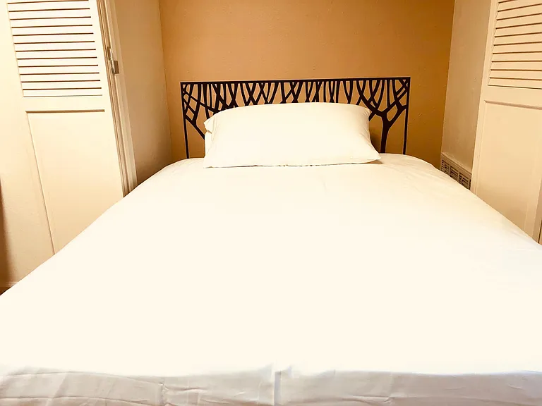 Murphy bed