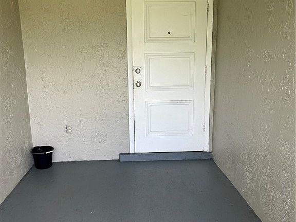 4th image of 3331 SE 15th Pl #4