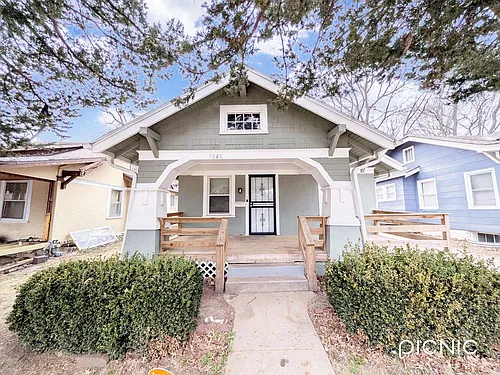 5640 Garfield Ave Photo 1