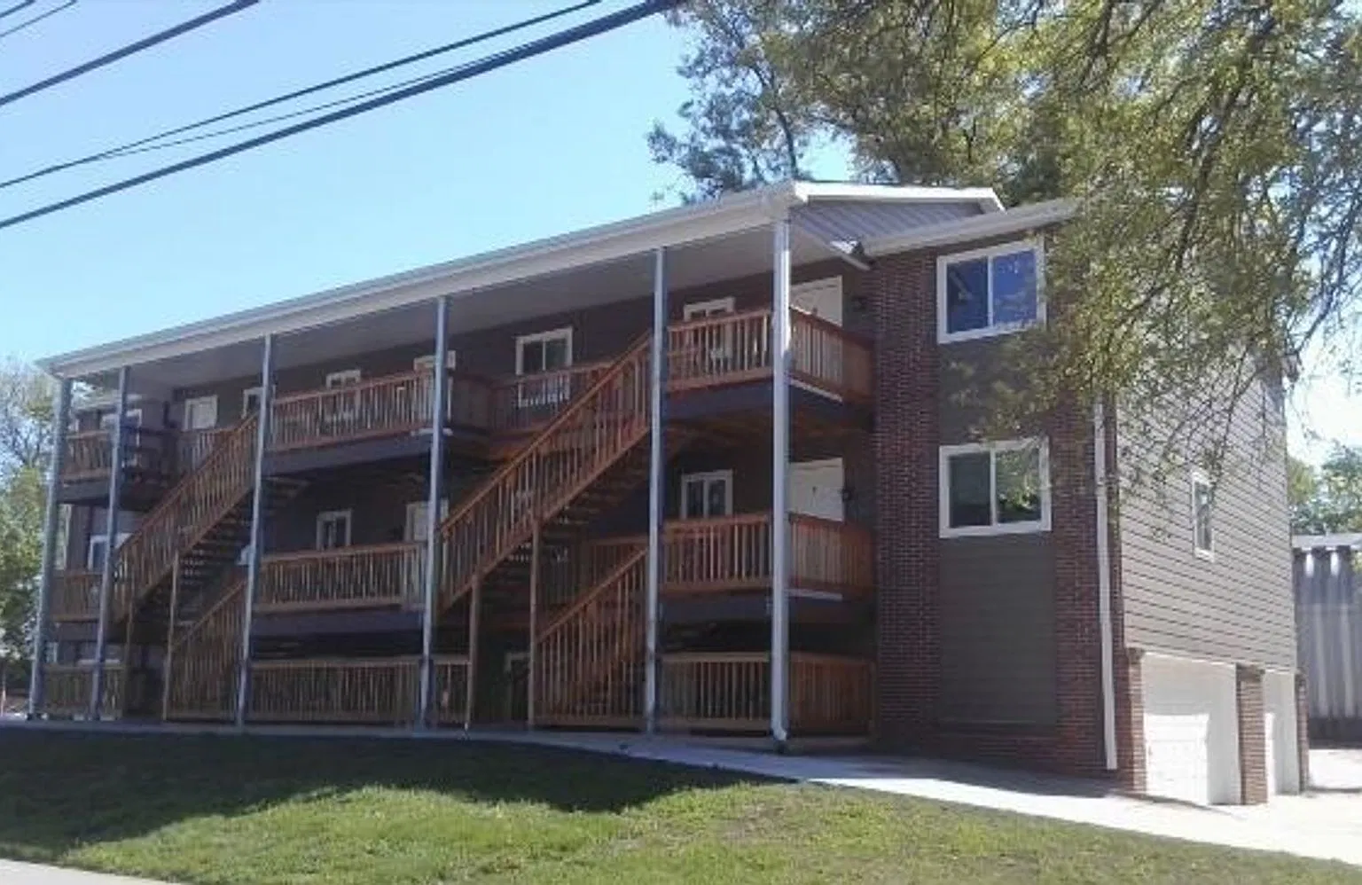 1701 Prospect Street Apartments — Photo 1
