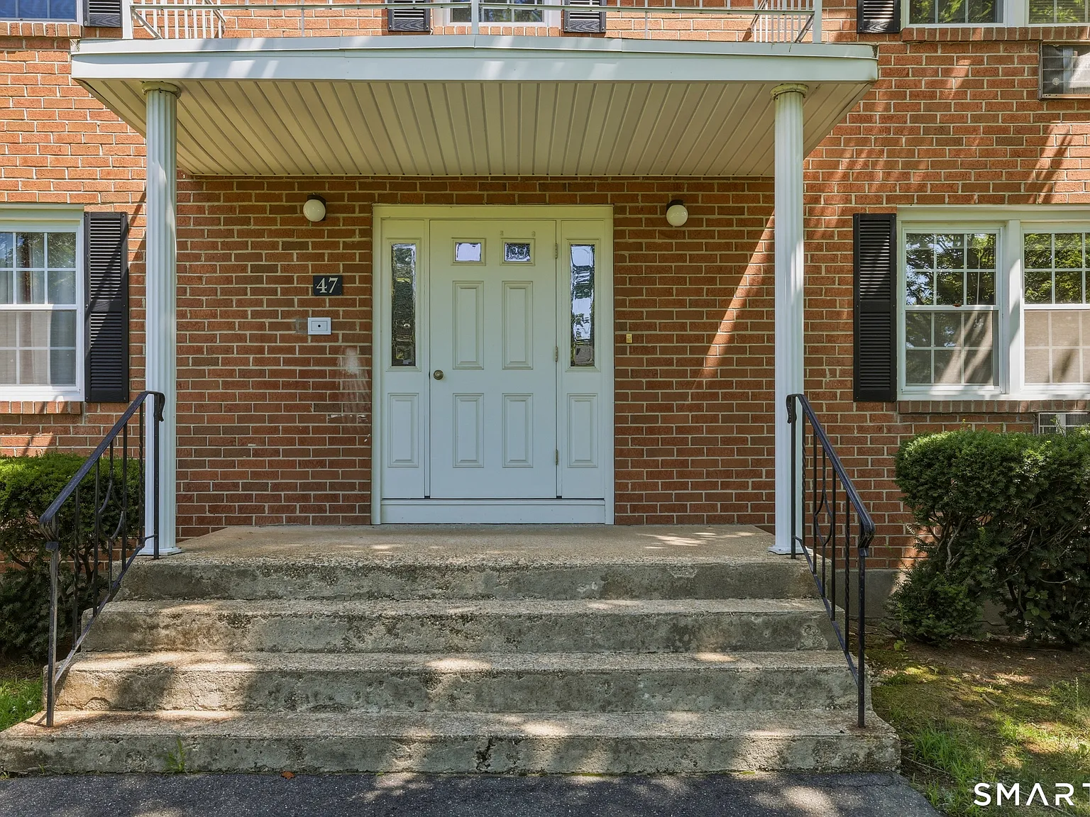 1 bed, 1.0 bath, 725 sqft, $1,900 — Photo 3