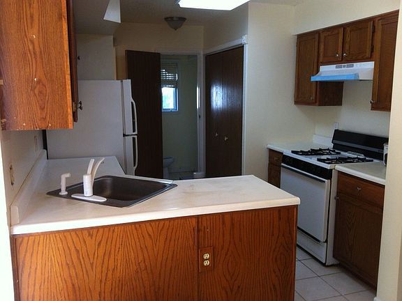 Another view of kitchen