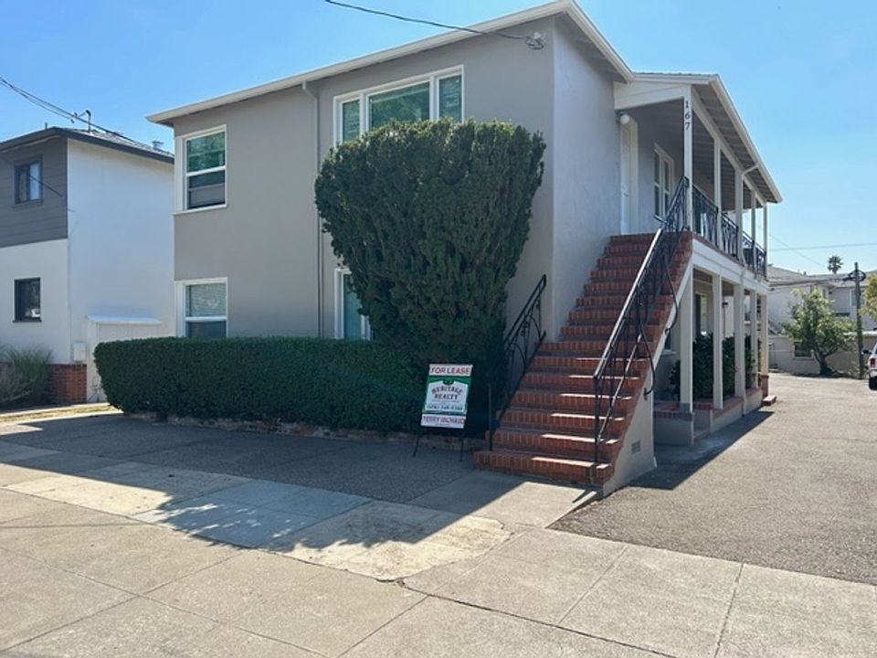 1st image of 167 Capuchino Dr #1