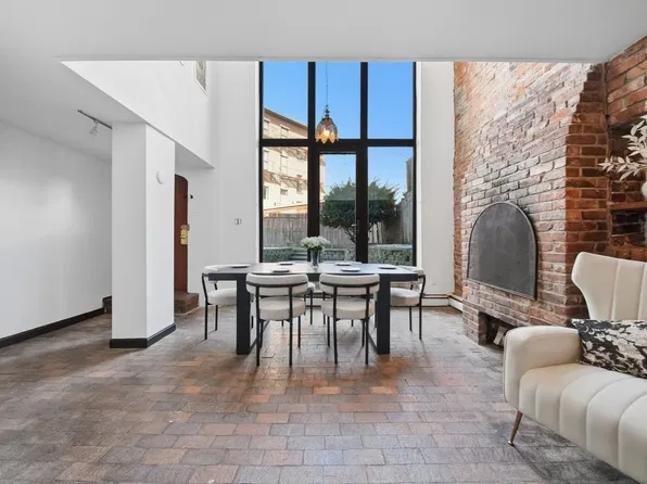 3 Medford St, Chelsea, MA 02150