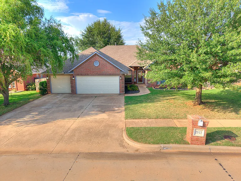 2913 Daybreak Dr — Photo 81