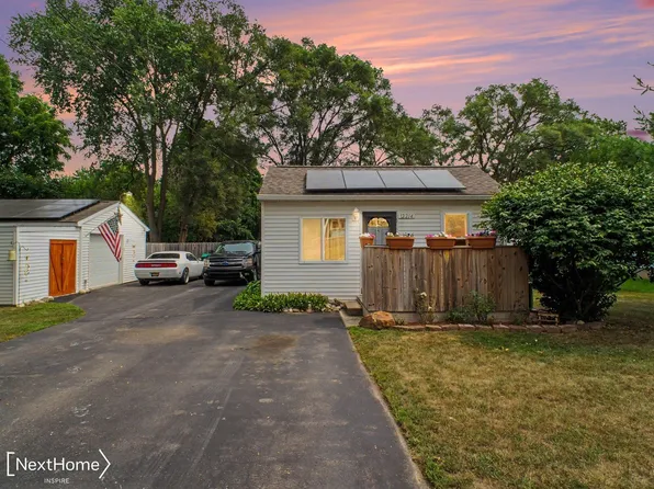 12214 Benson Rd, Mount Morris, MI 48458