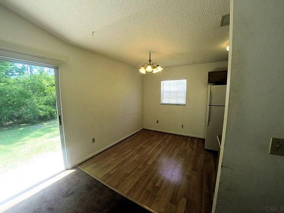 3rd image of 18 Wood Arbor Ln #A