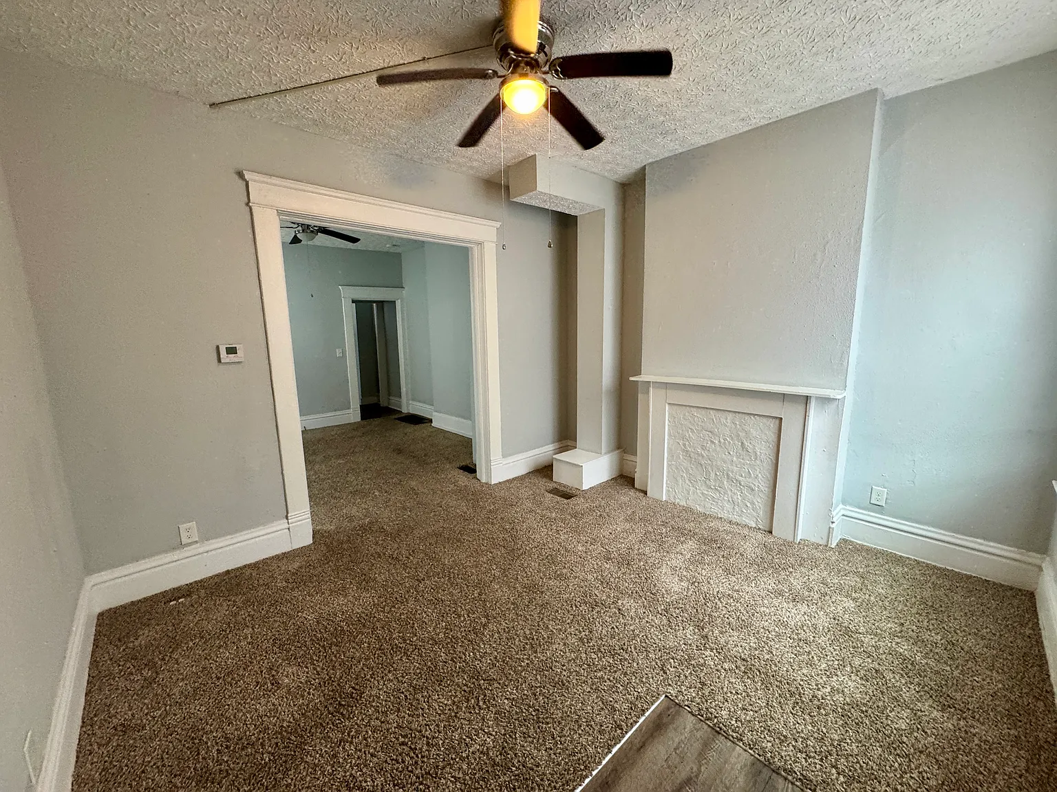 3 bed, 1.5 bath, 1800 sqft, $1,350 — Photo 2