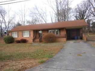 3201 Cumberland Rd, Winston Salem, NC 27105